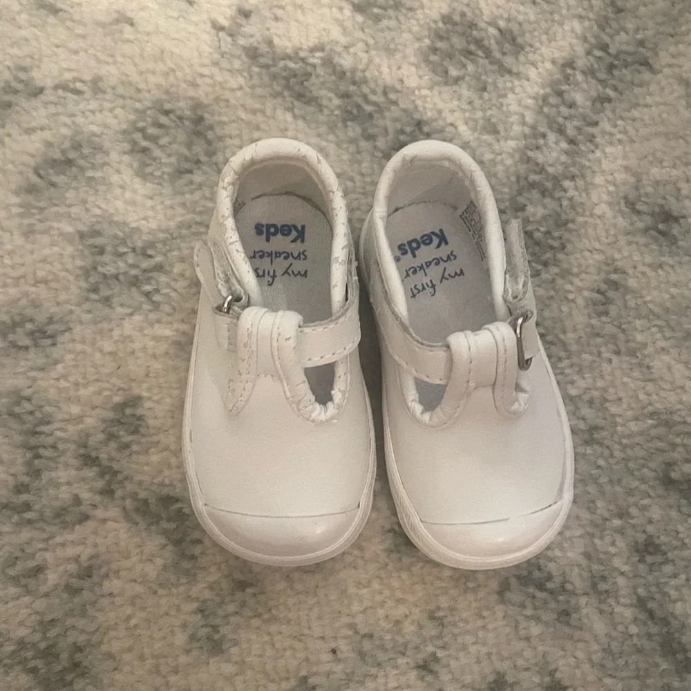 Keds White Baby Walker Shoes - Picture 1 of 2